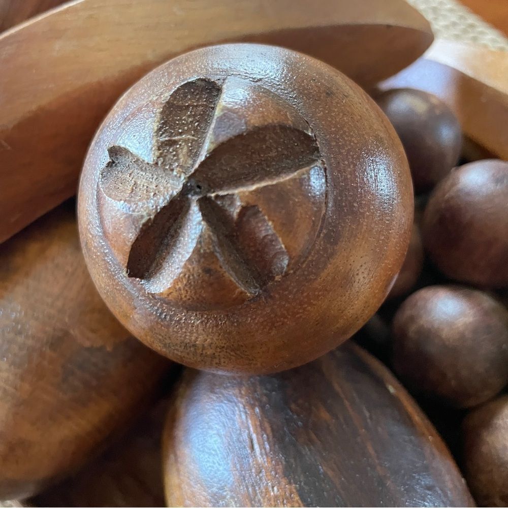 Vintage MCM Wooden Monkey Pod 10 Piece Fruit and Leaf Shaped Bowl Set - Picture 4 of 15